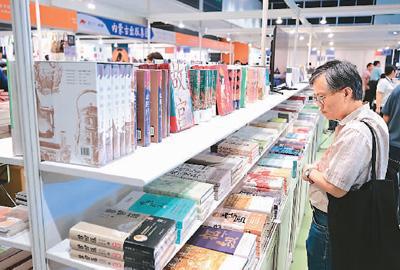 香港暑期旅游市場 熱辣滾燙