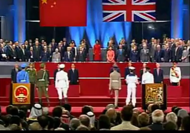 二十年彈指一揮:1997年香港回歸交接儀式,當(dāng)年中英兩國主權(quán)交接場景您是否還能記起?